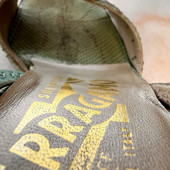 Authentic Salvatore Ferragamo Snakeskin Slingback Heels – Italian Luxury size 7 - Picture 10 of 11